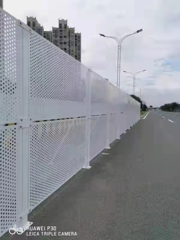 裝配式鋼結構圍擋的安裝難度和時間需求如何？【旭東鋼構圍擋】